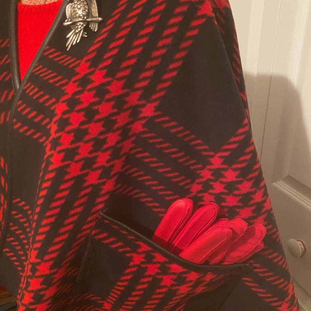Estudio cape/shawl - Picture 2 of 6